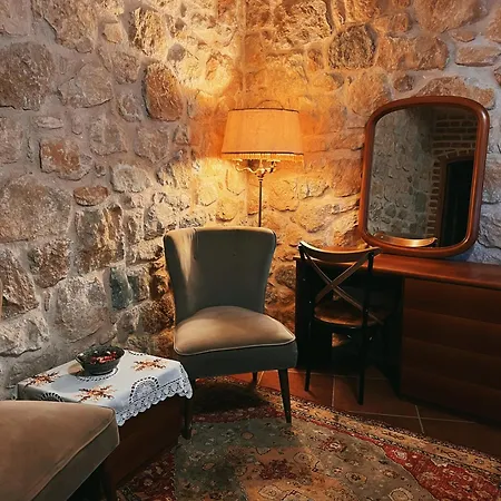 Farm stay Chateau Fasel *