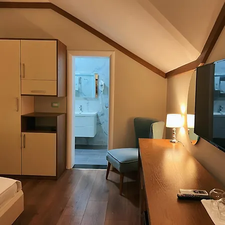 Chateau Fasel 4*