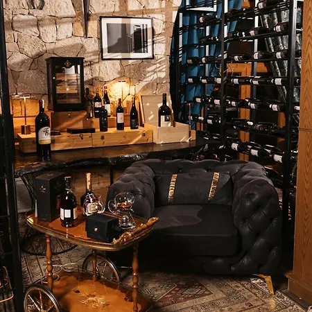 Chateau Fasel 地拉那