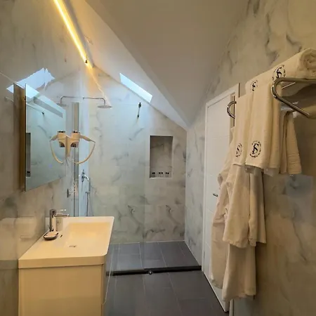 Chateau Fasel 4* Tirana