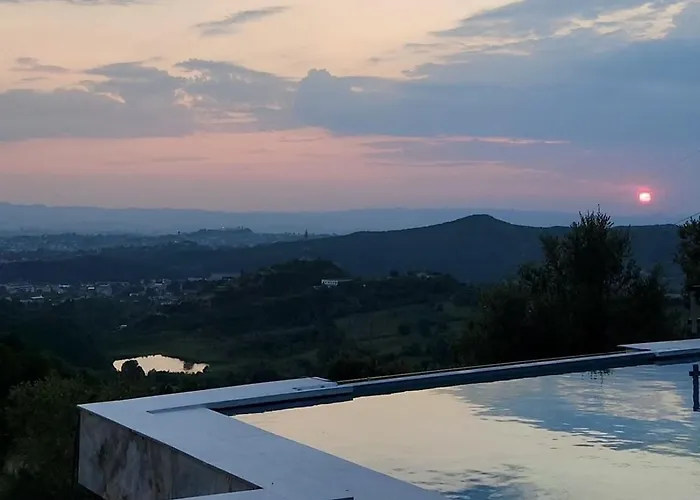 Отель Chateau Fasel Тирана