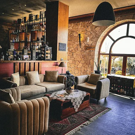 Hotell Chateau Fasel Tirana