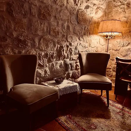 ホテル Chateau Fasel