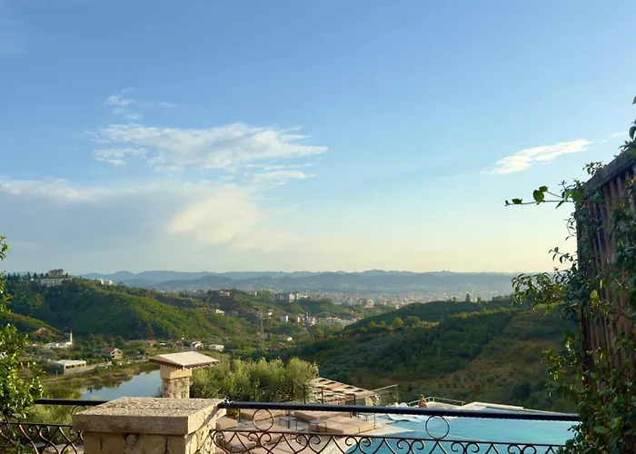 Chateau Fasel Szálloda Tirana