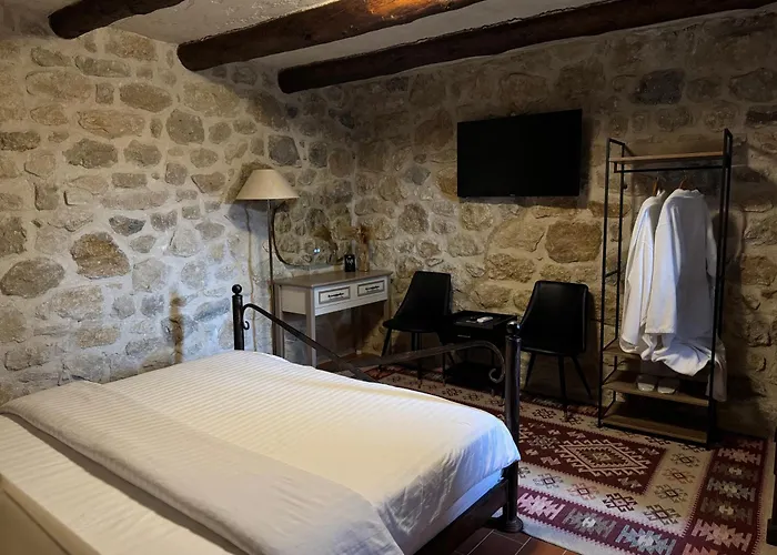Chateau Fasel Szálloda 4*