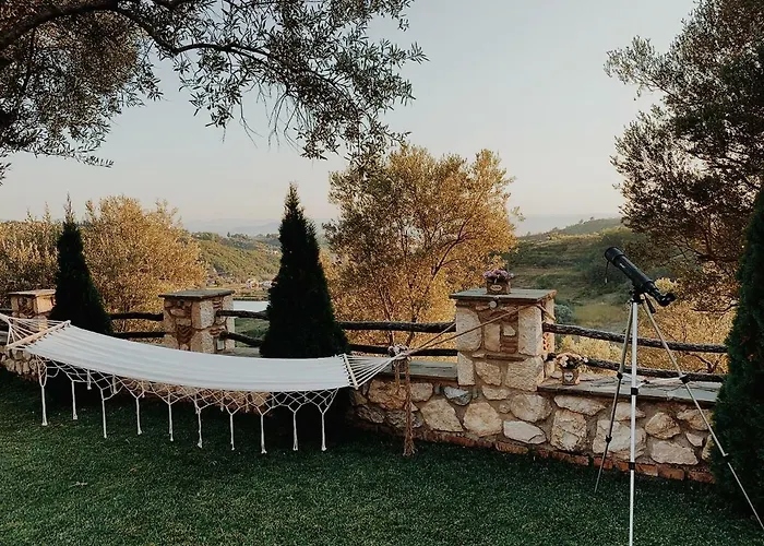 Szálloda Chateau Fasel Tirana